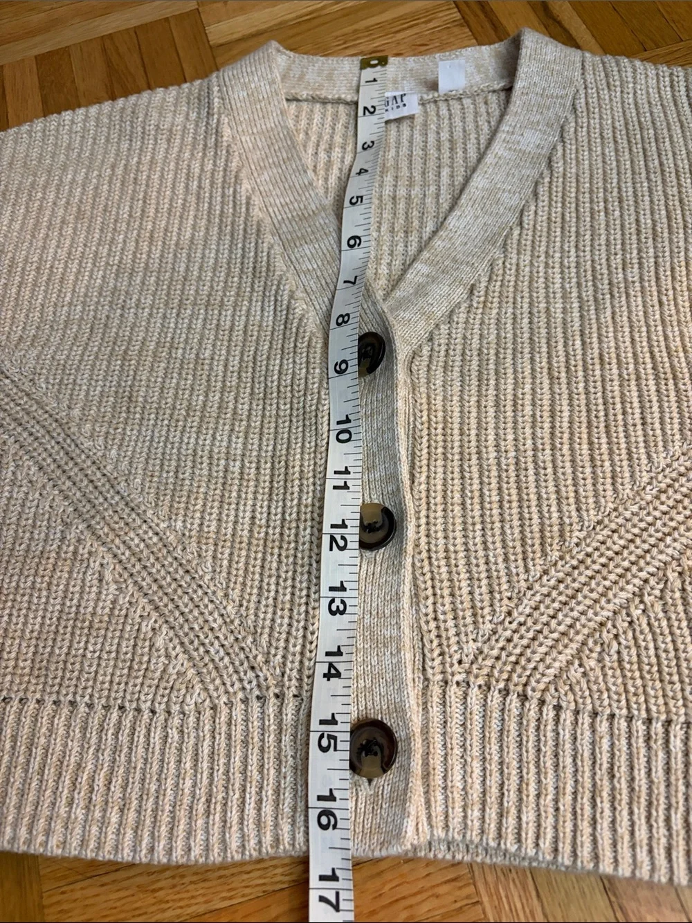 GAP Kids Cream Button-Front V-Neck Cardigan Girls Size Medium (8) NWOT